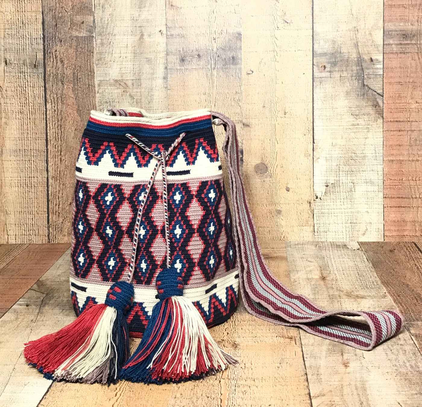 Shoulder Bag ~ MONTURQUE