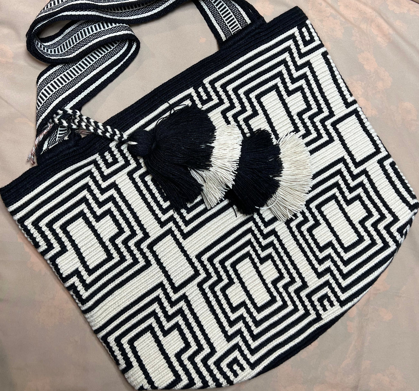 WAYUU TOTE ~ ALTAMIRA